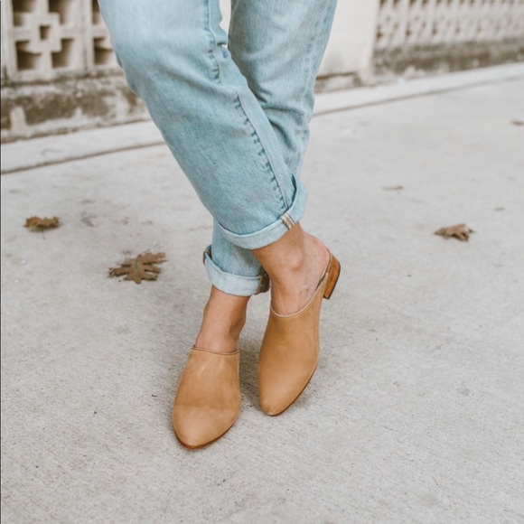 Nisolo Shoes - NISOLO Mariella Mule in Sand Sz 9